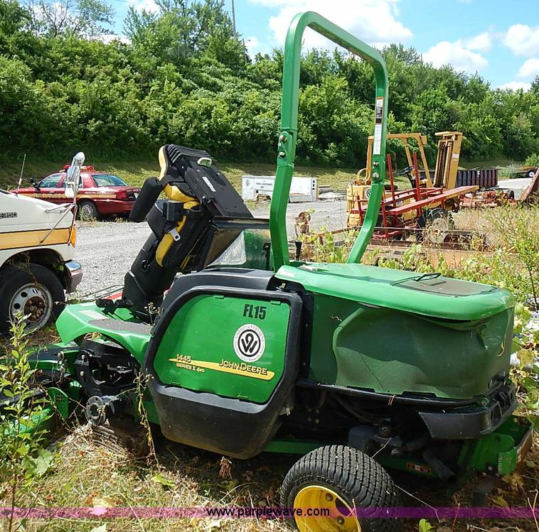 image for item BA9219 John Deere 1445 mower