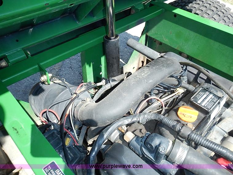 image for item BB9761 2004 John Deere Gator utility vehicle