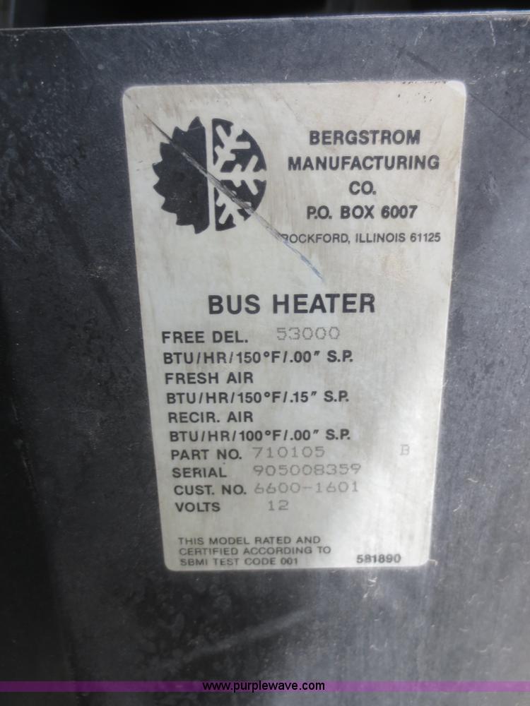 image for item D2094 1999 International 3800 school bus