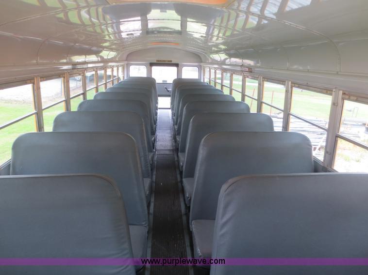 image for item D2095 1999 International 3800 school bus