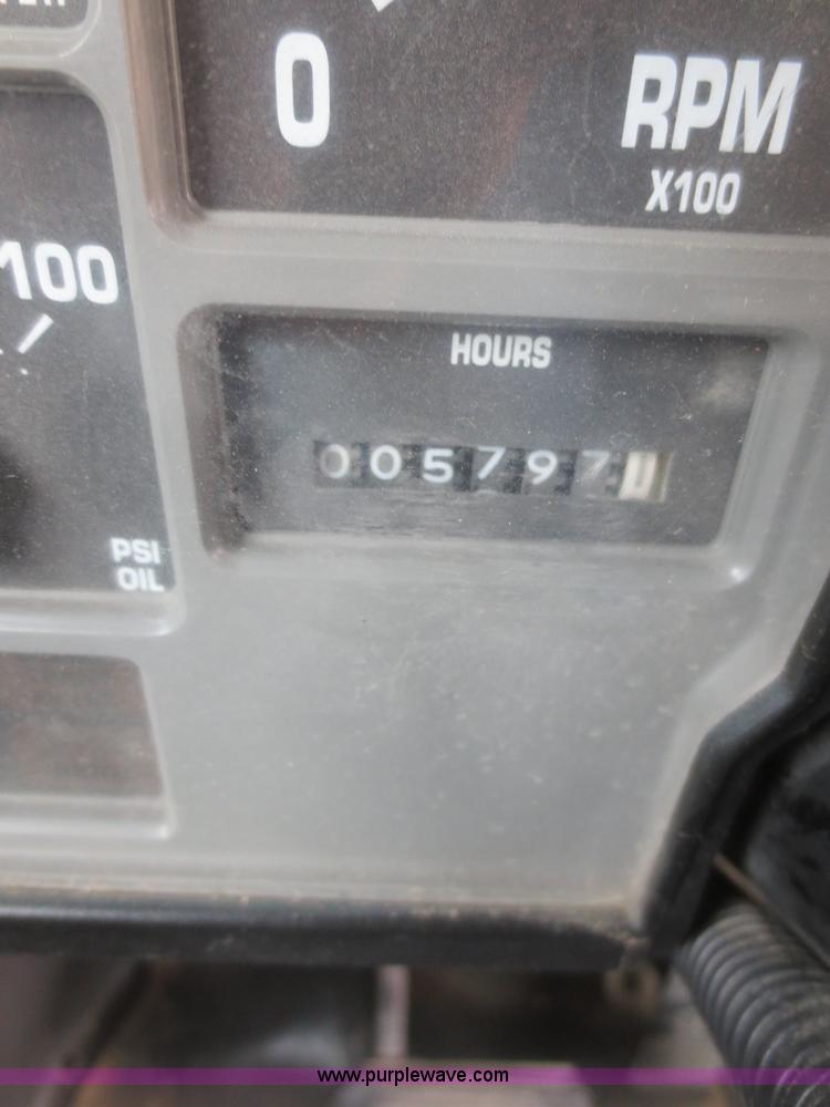 image for item D2095 1999 International 3800 school bus