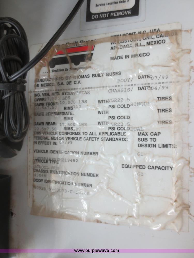 image for item D2095 1999 International 3800 school bus