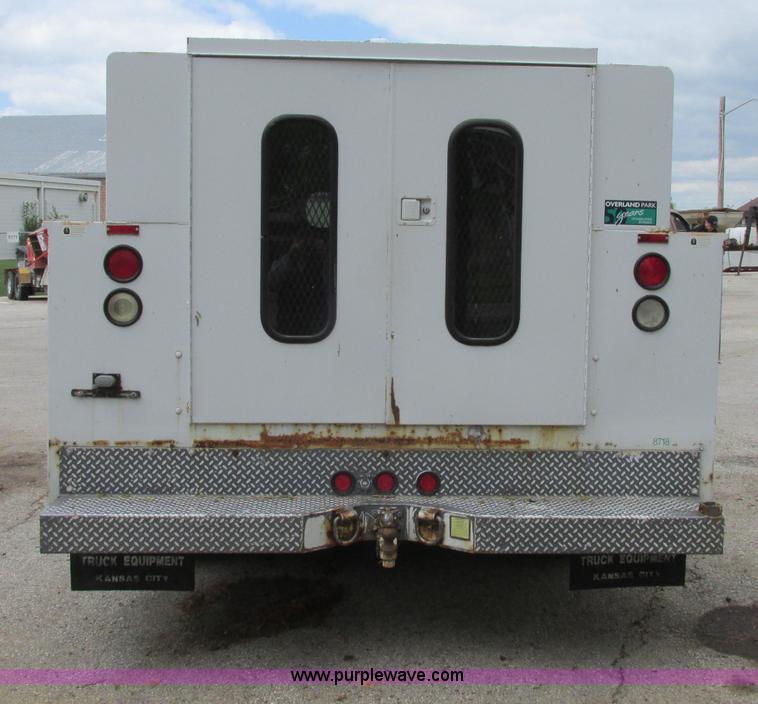 image for item F4895 1996 Ford F350 XL utility truck