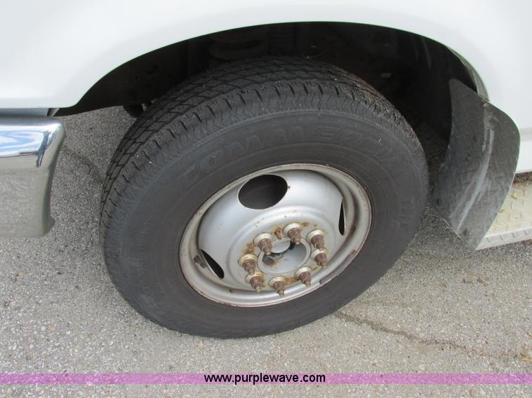 image for item F4895 1996 Ford F350 XL utility truck