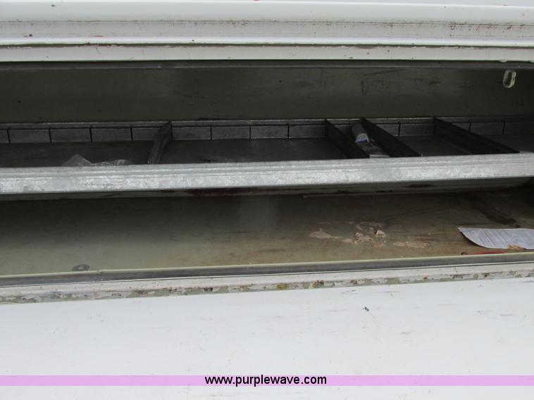 image for item F4895 1996 Ford F350 XL utility truck