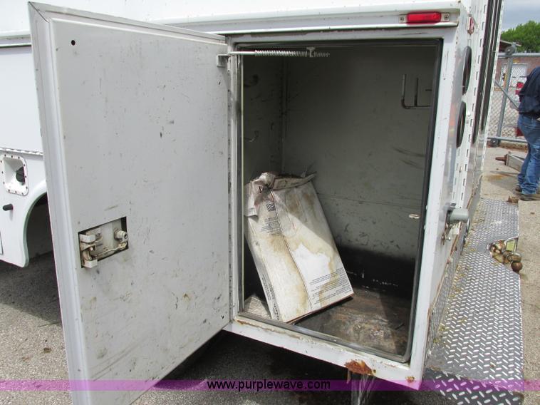 image for item F4895 1996 Ford F350 XL utility truck