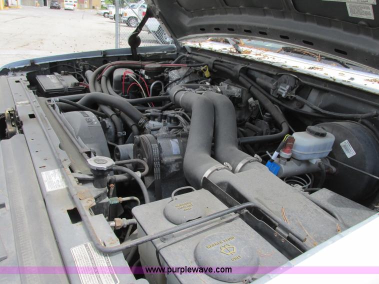 image for item F4895 1996 Ford F350 XL utility truck