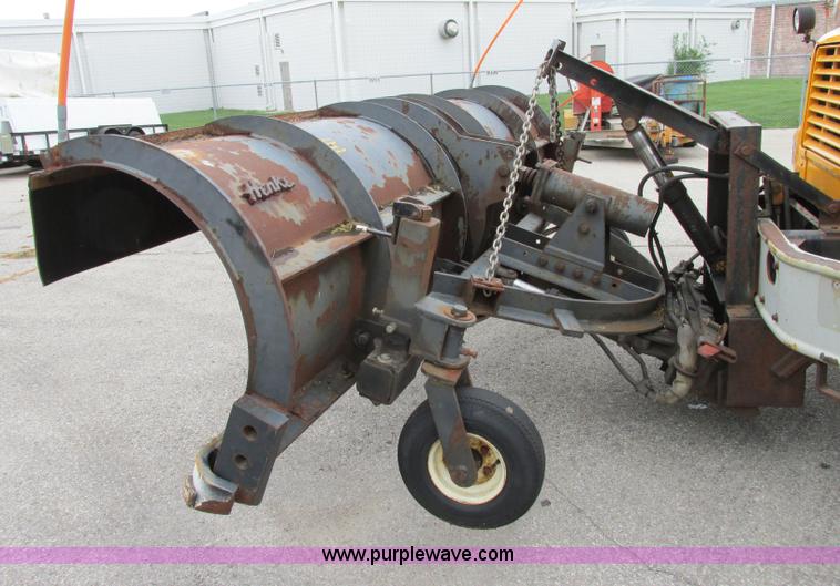 image for item F4896 1996 International 4900 dump truck