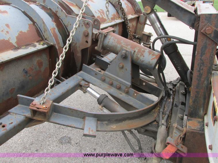 image for item F4896 1996 International 4900 dump truck