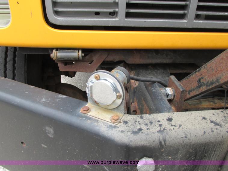 image for item F4897 1997 GMC C8500 dump truck