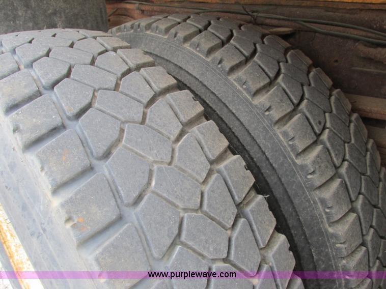 image for item F4897 1997 GMC C8500 dump truck