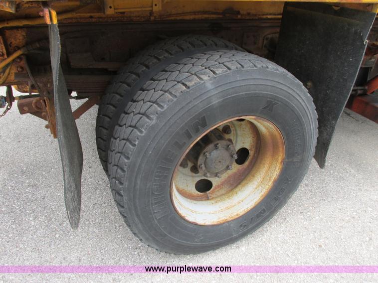 image for item F4897 1997 GMC C8500 dump truck