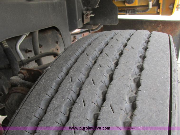 image for item F4897 1997 GMC C8500 dump truck