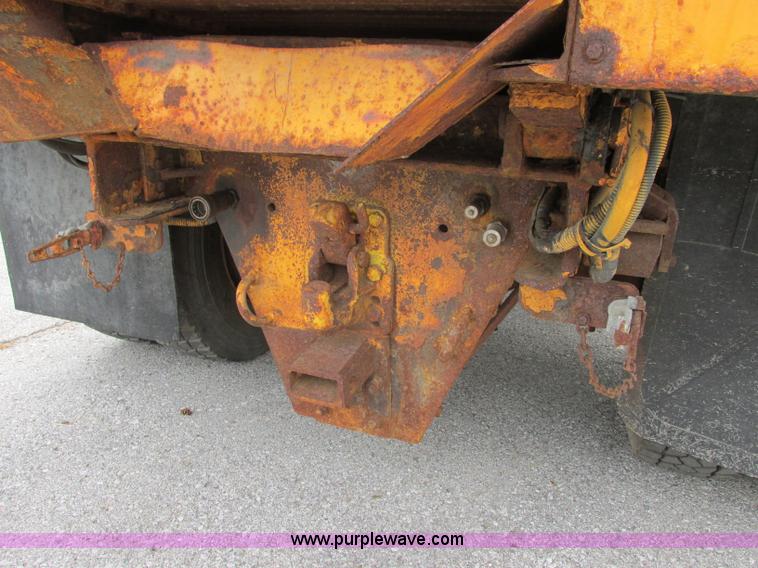 image for item F4897 1997 GMC C8500 dump truck