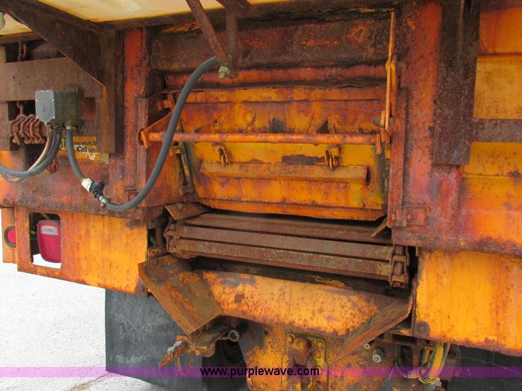 image for item F4897 1997 GMC C8500 dump truck