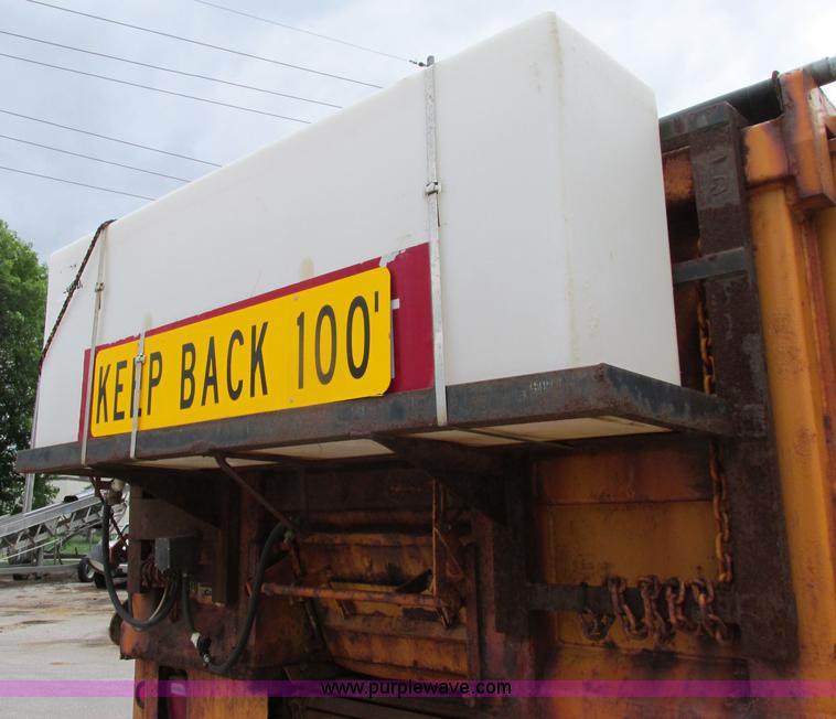 image for item F4897 1997 GMC C8500 dump truck