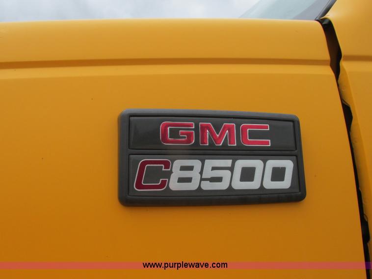 image for item F4897 1997 GMC C8500 dump truck