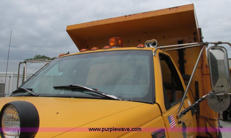 image for item F4897 1997 GMC C8500 dump truck