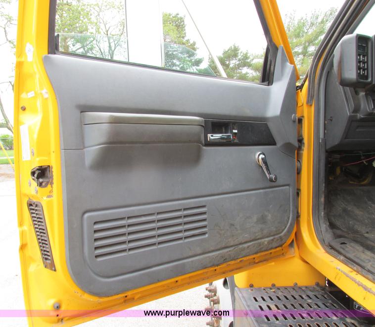 image for item F4897 1997 GMC C8500 dump truck