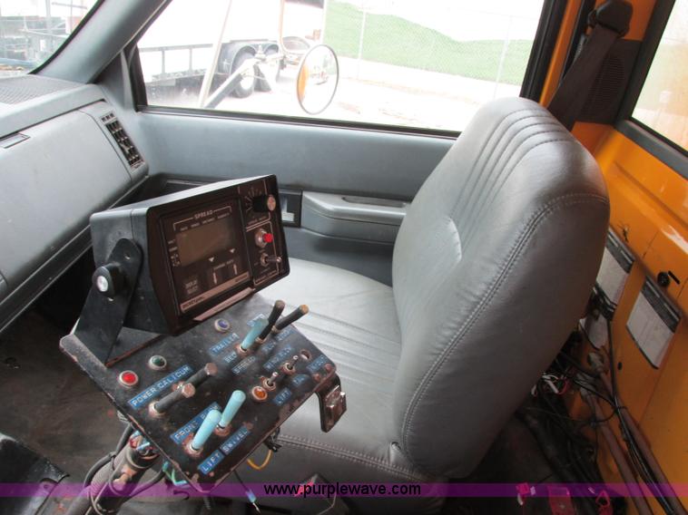 image for item F4897 1997 GMC C8500 dump truck