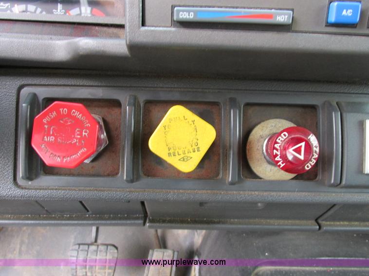 image for item F4897 1997 GMC C8500 dump truck