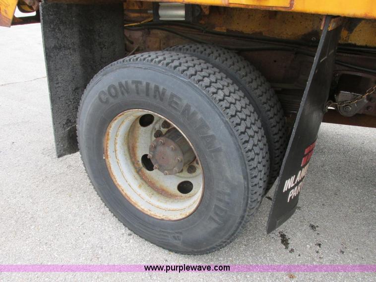 image for item F4898 1997 GMC C8500 dump truck