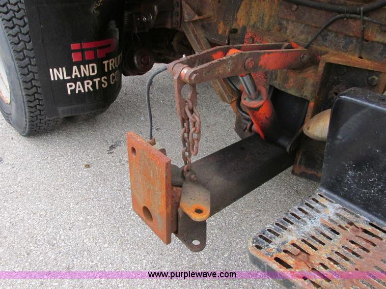 image for item F4898 1997 GMC C8500 dump truck