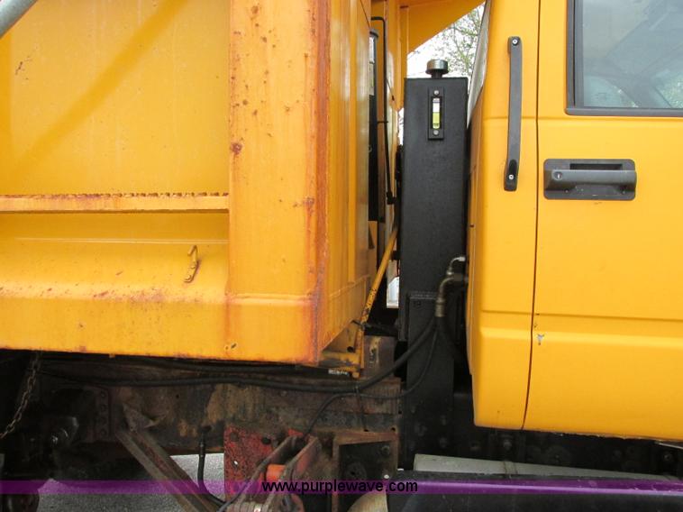 image for item F4898 1997 GMC C8500 dump truck
