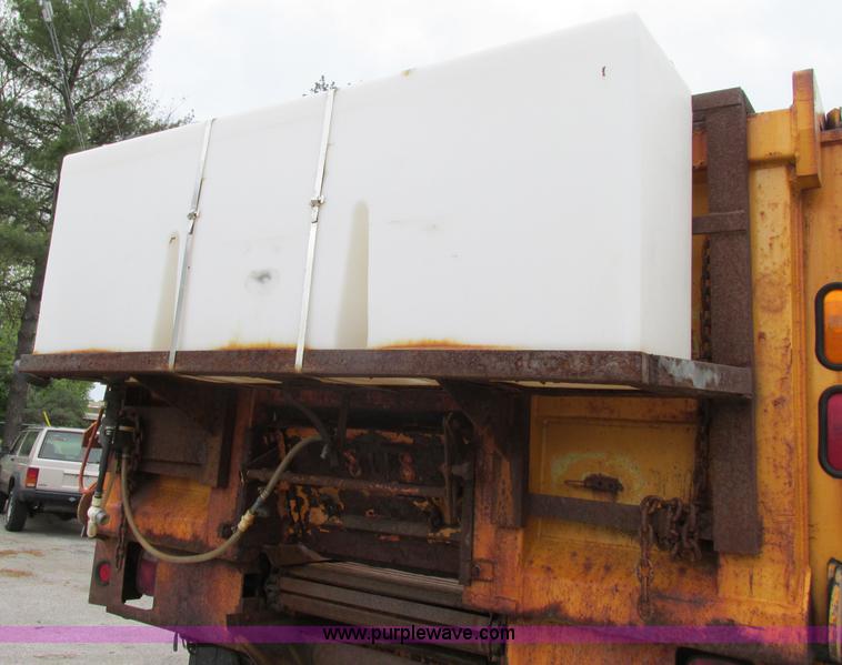 image for item F4898 1997 GMC C8500 dump truck