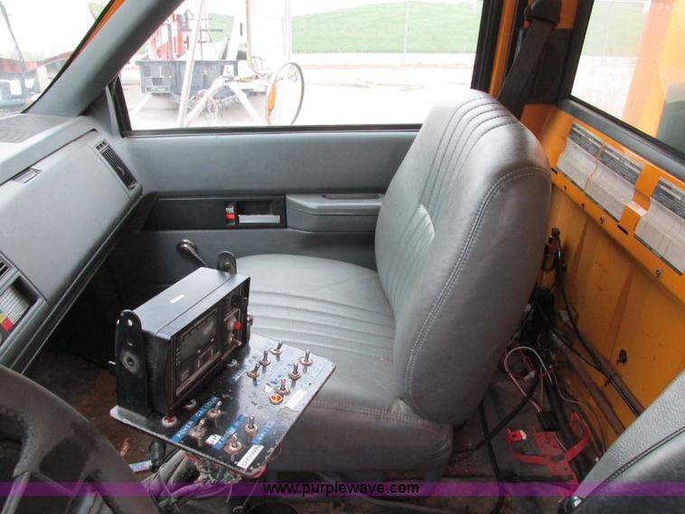 image for item F4898 1997 GMC C8500 dump truck