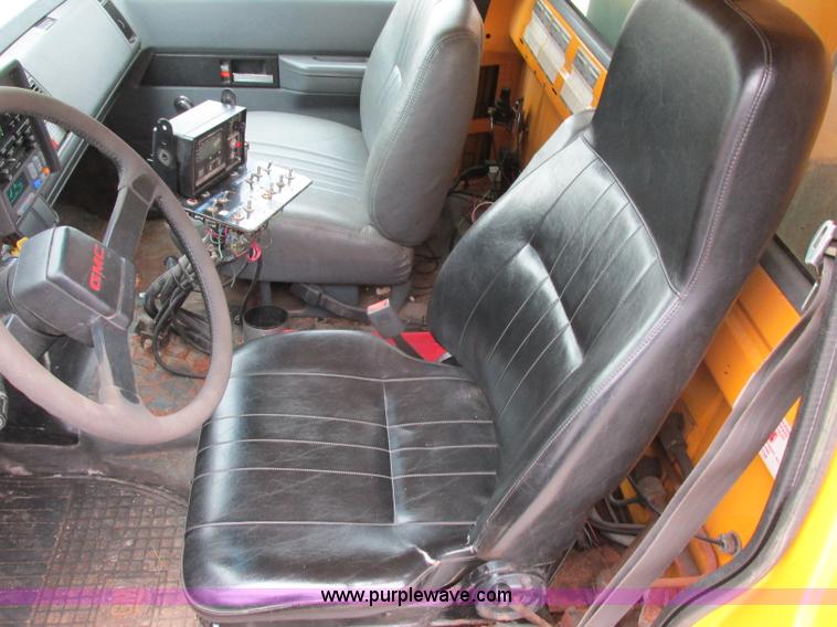 image for item F4898 1997 GMC C8500 dump truck