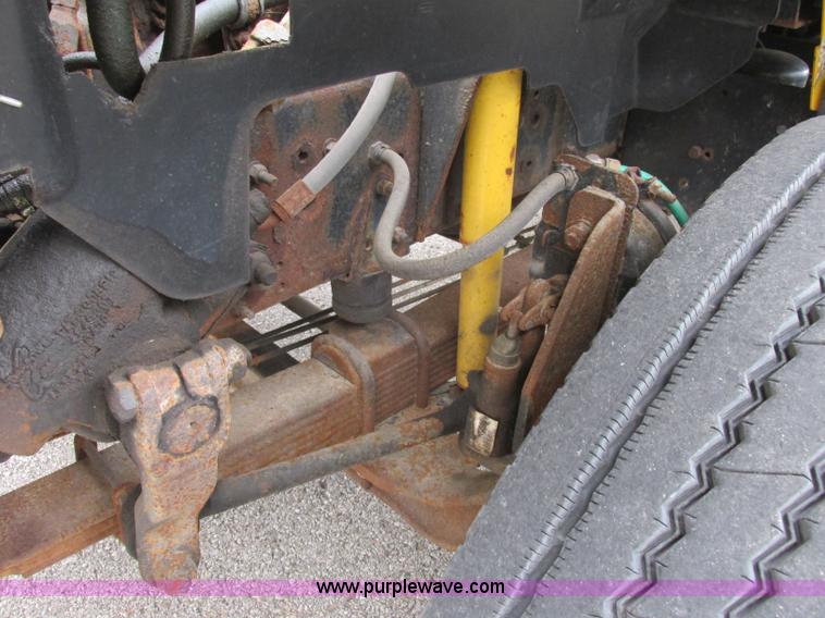 image for item F4898 1997 GMC C8500 dump truck