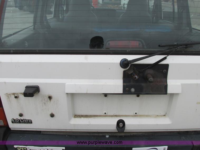 image for item F4901 1996 Jeep Cherokee Sport SUV