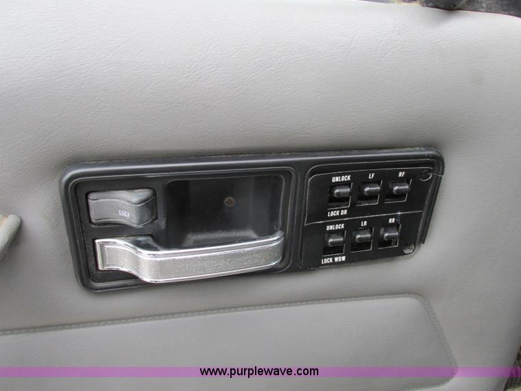 image for item F4901 1996 Jeep Cherokee Sport SUV