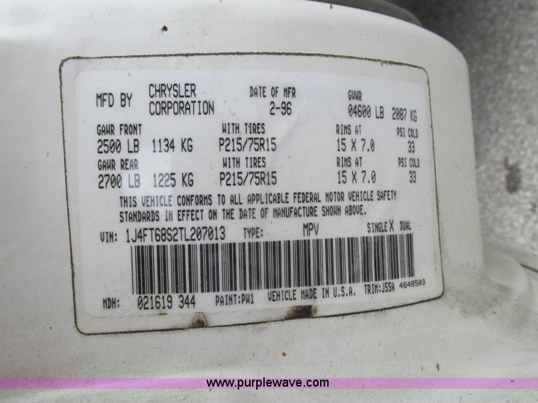 image for item F4901 1996 Jeep Cherokee Sport SUV