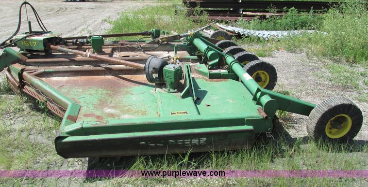 image for item G9253 John Deere 1517 batwing mower