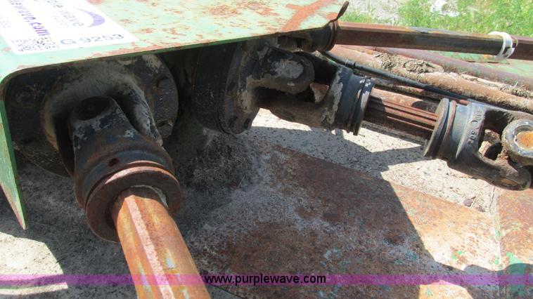 image for item G9253 John Deere 1517 batwing mower