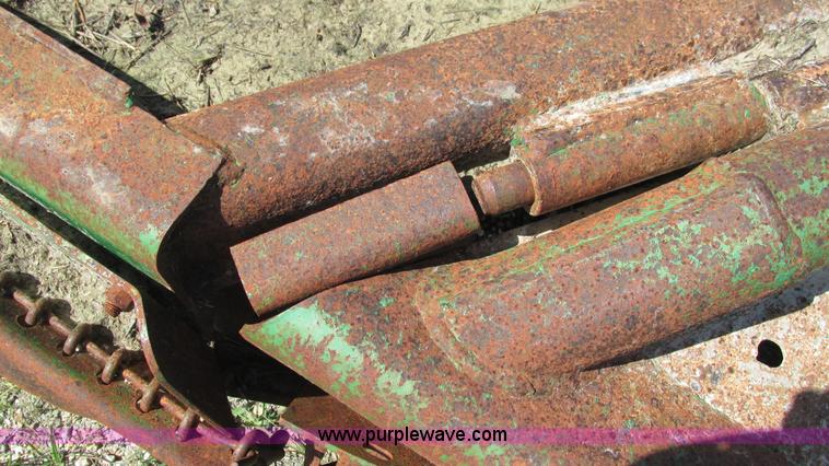 image for item G9253 John Deere 1517 batwing mower