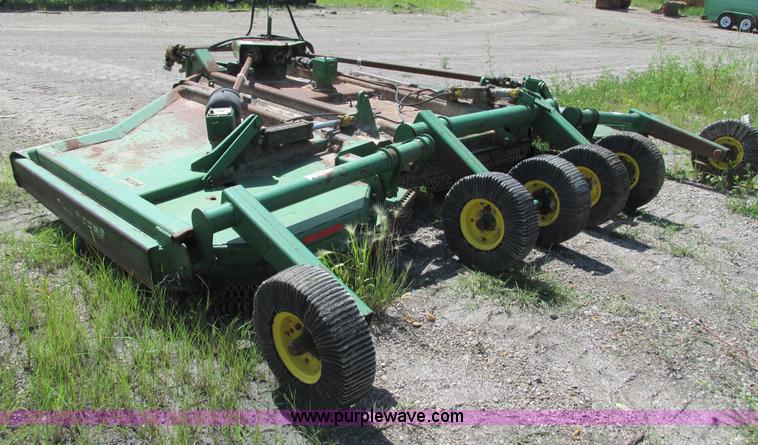 image for item G9253 John Deere 1517 batwing mower