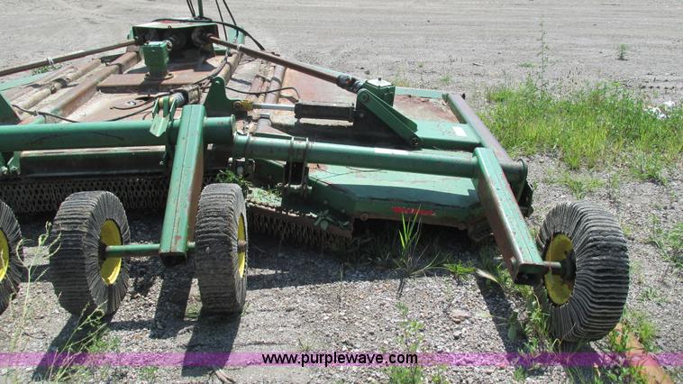 image for item G9253 John Deere 1517 batwing mower
