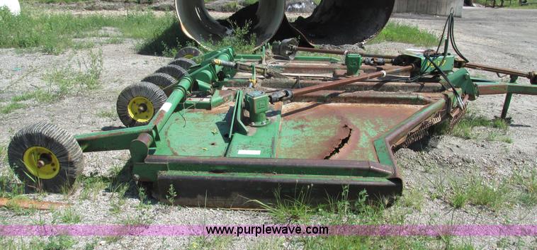 image for item G9253 John Deere 1517 batwing mower