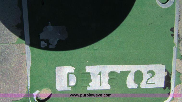 image for item G9253 John Deere 1517 batwing mower