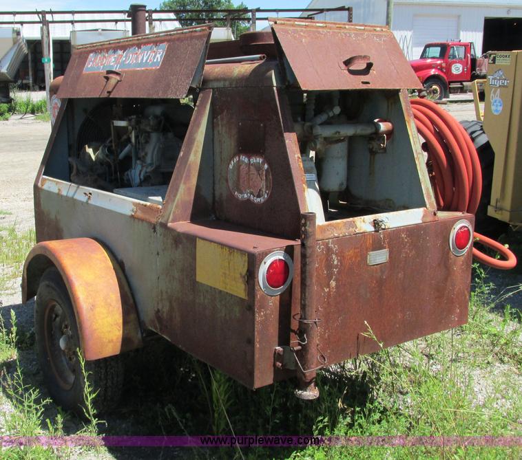 image for item G9256 Gardner Denver SP150DG air compressor