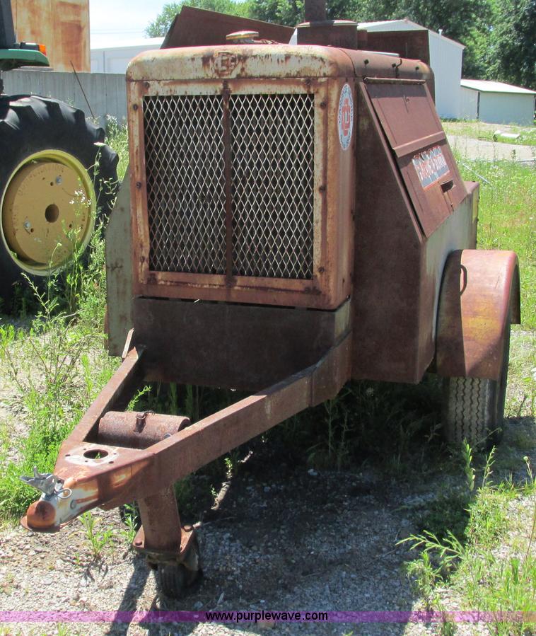 image for item G9256 Gardner Denver SP150DG air compressor