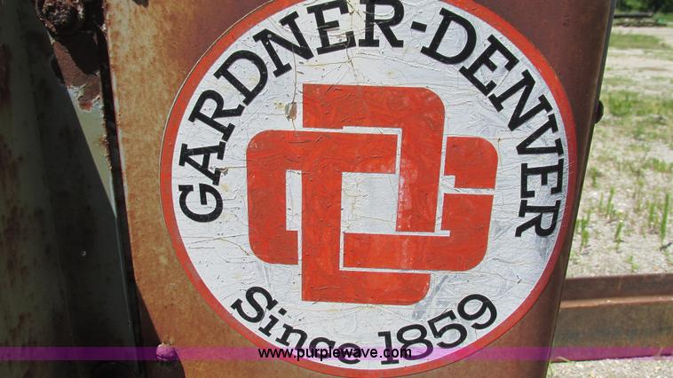 image for item G9256 Gardner Denver SP150DG air compressor