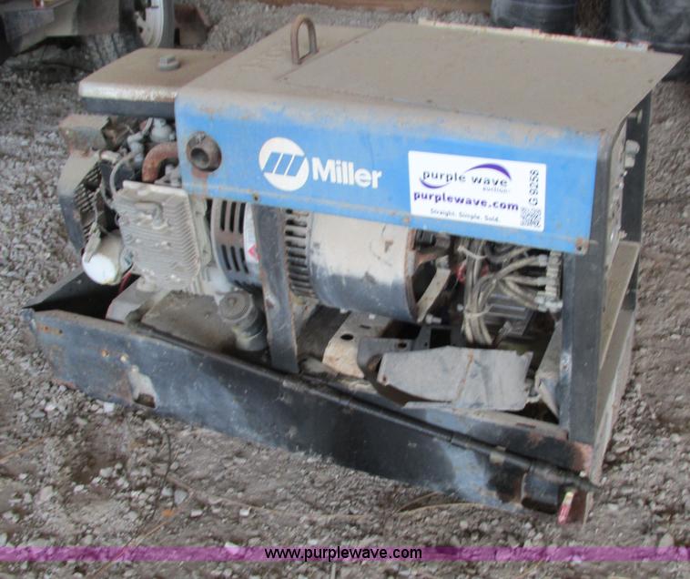 image for item G9258 Miller Bobcat 225G welder generator
