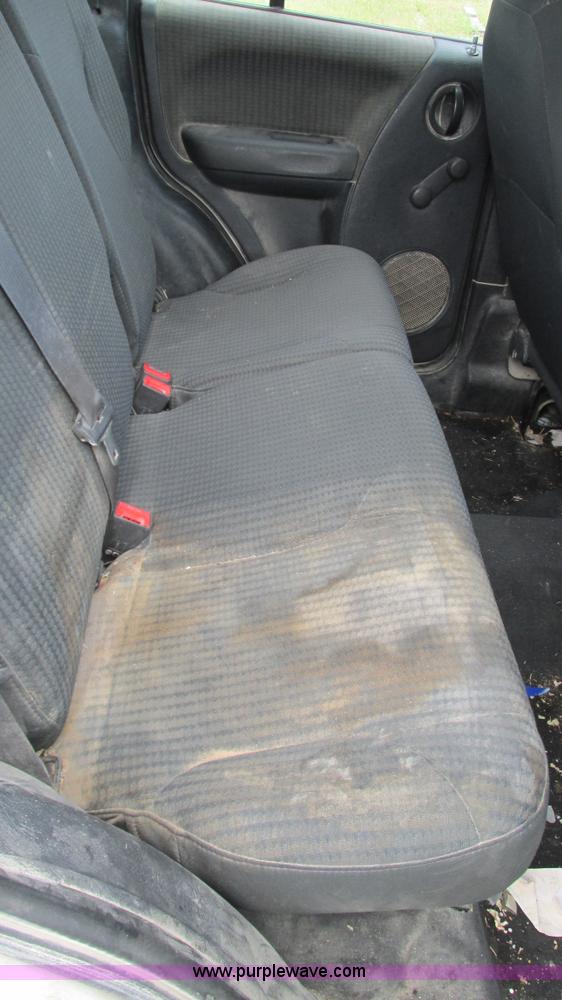 image for item G9261 2002 Jeep Liberty Sport SUV