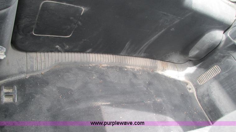 image for item G9261 2002 Jeep Liberty Sport SUV