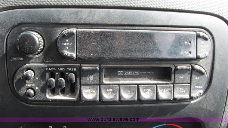 image for item G9261 2002 Jeep Liberty Sport SUV