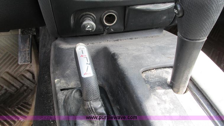 image for item G9261 2002 Jeep Liberty Sport SUV